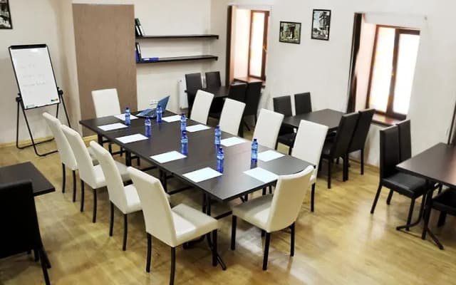 Tiflis Hotel - photo 2