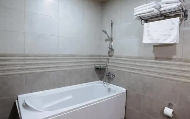 Imperial House - photo 5