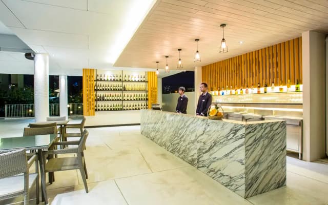 Tsix5 Phenomenal Hotel - photo 4