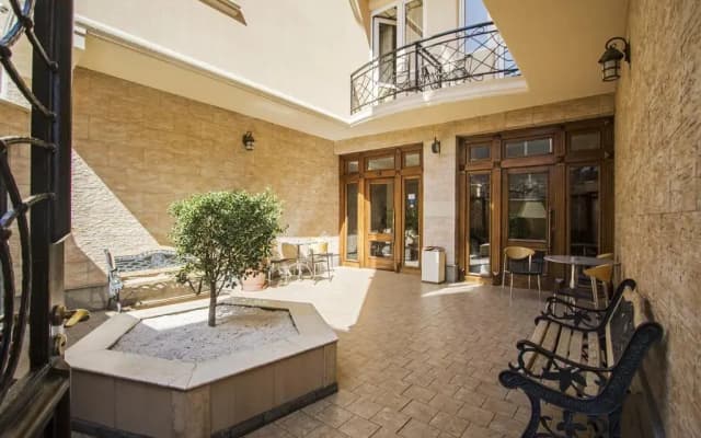 KMM Hotel - photo 4
