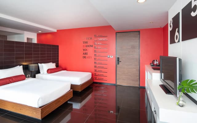Tsix5 Hotel - photo 4