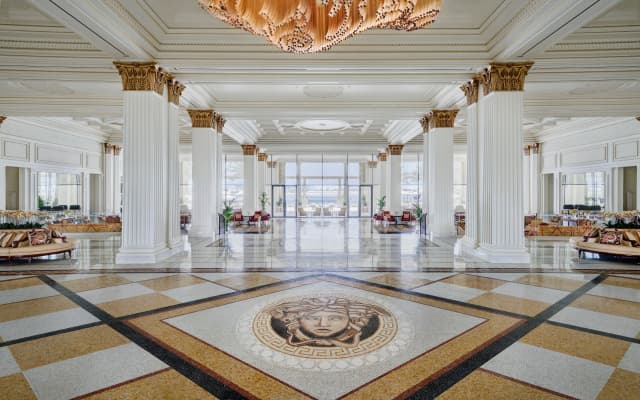 Palazzo Versace Dubai Hotel - photo 2