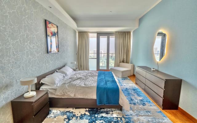 Luxury Vacation Home Nr Metro DWTC Apartments - photo 3