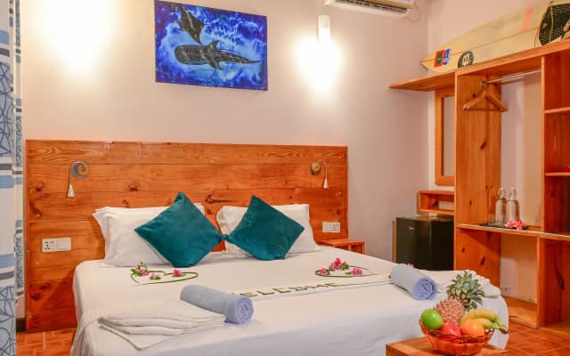 Thulusdhoo Inn Guest House - photo 2