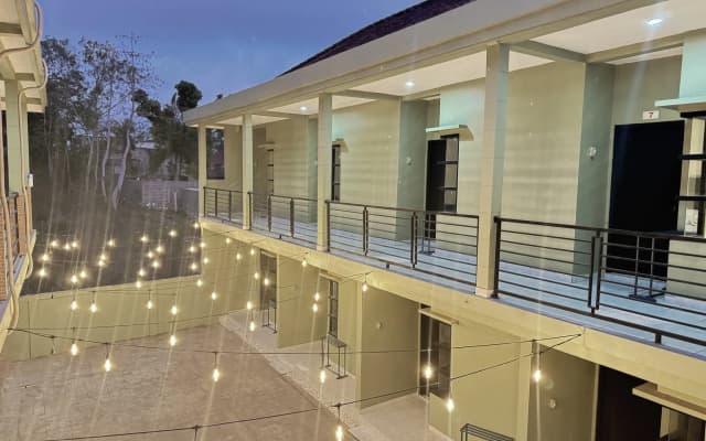 Pause Inn Guest House - photo 3