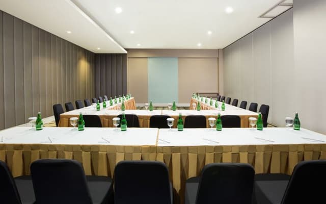 Nemuru Grand Bellevue Radio Dalam - photo 5