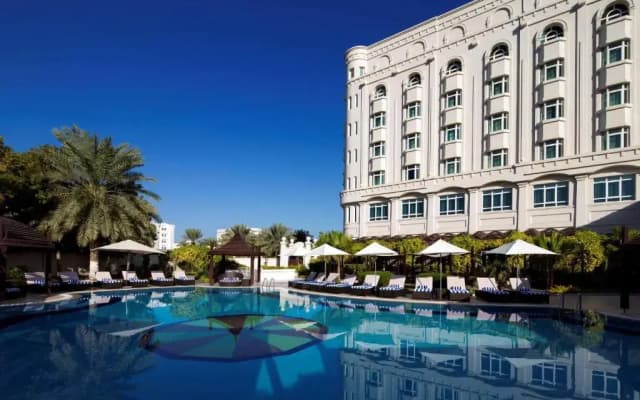 Hotel Radisson Blu Hotel, Muscat - photo 4
