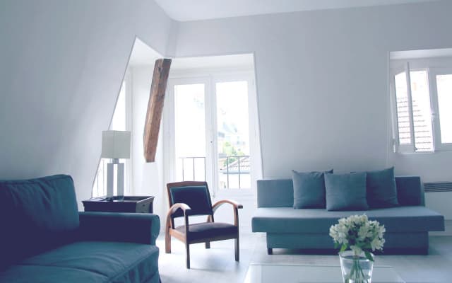 Rue de Ponthieu Central Furnished Apartment - photo 3