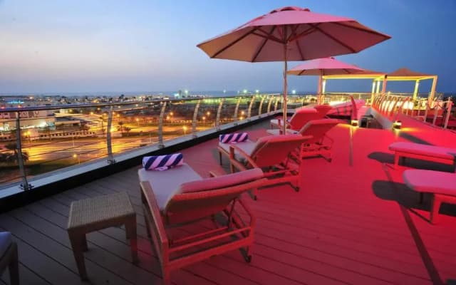 Golden Tulip Muscat Hotel - photo 2