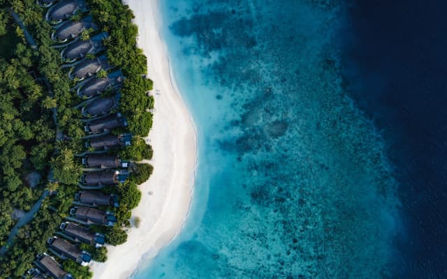 Furaveri Maldives Hotel - photo 2