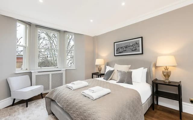 Ulux Realestate.co Apartments - photo 3