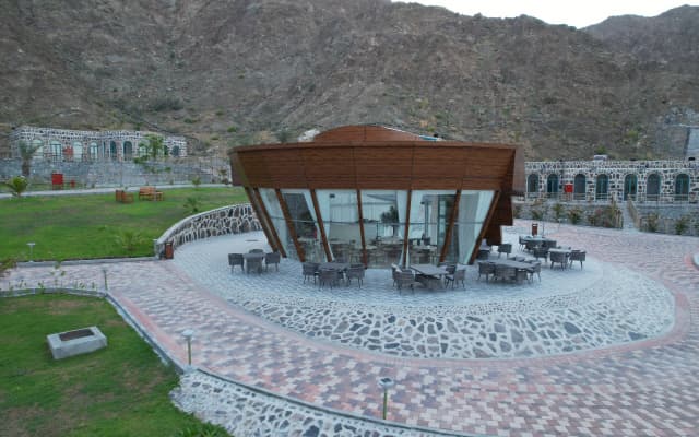 Dibba Mountain Park Hotel - photo 4