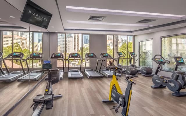 Sofitel Saigon Plaza Hotel - photo 4