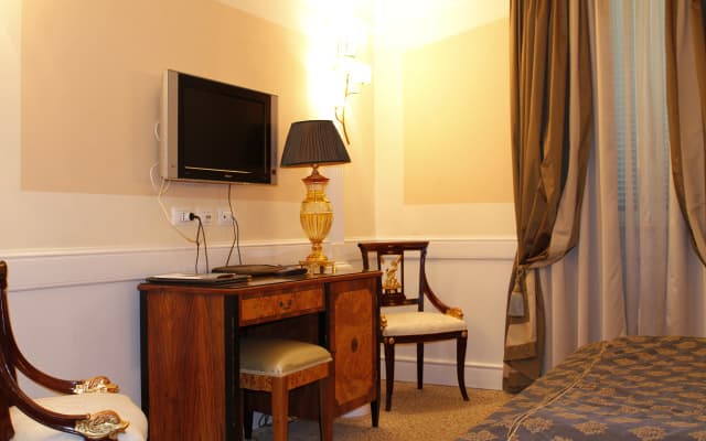 Boutique Hotel Trevi - photo 5