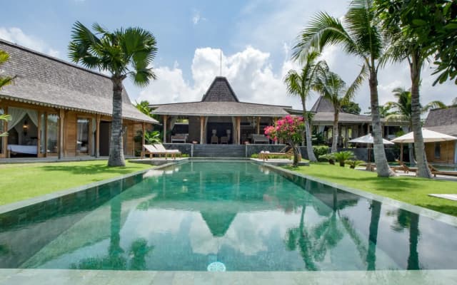 Mannao Estate Villa - photo 2