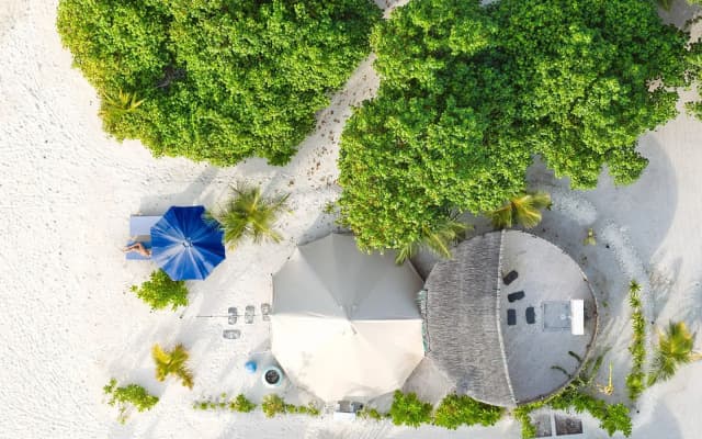 The Maverick Surf and Dive Resort - photo 4
