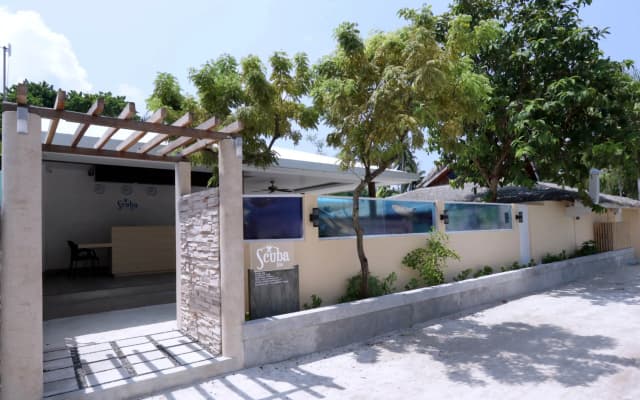 Scuba Inn Guest House - photo 3