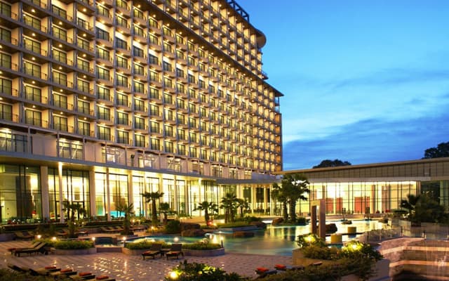 The Zign Hotel - photo 2