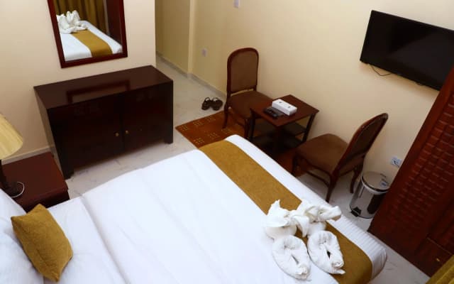 ONYX HOTEL APARTMENTS-MAHA HOSPITALITY GROUP Apartment hotel - photo 3