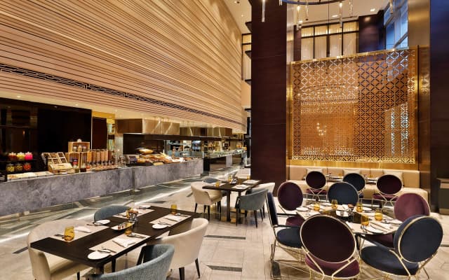 AlRayyan Hotel Doha, Curio Collection by Hilton - photo 3
