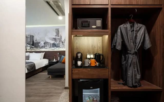 Hotel Manhattan Sukhumvit Bangkok - photo 3