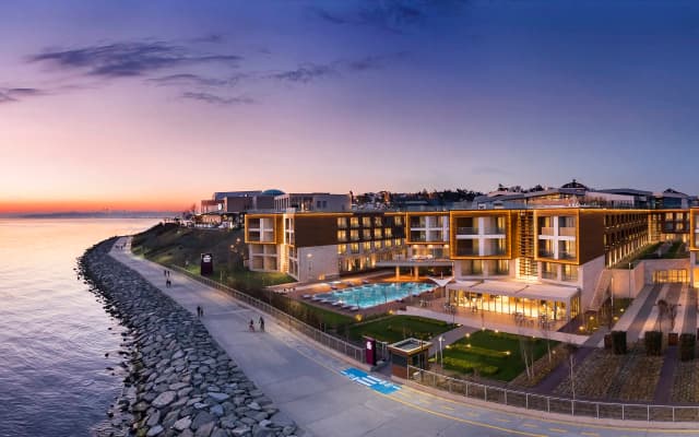 Crowne Plaza Istanbul Florya Hotel - photo 2