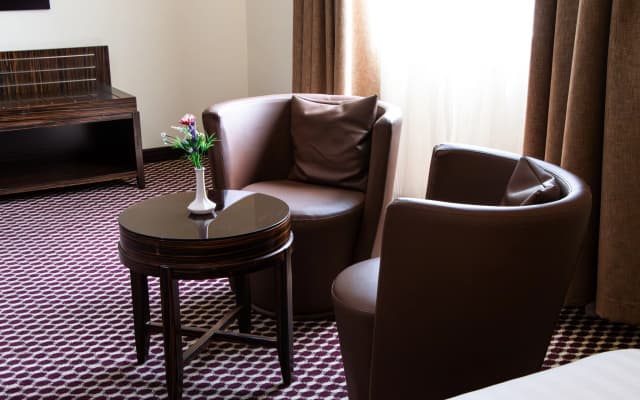 Fortune Karama Hotel - photo 4