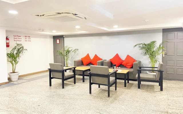 Golden Saffron Hotel - photo 3