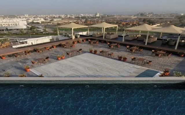 Golden Tulip Muscat Hotel - photo 4