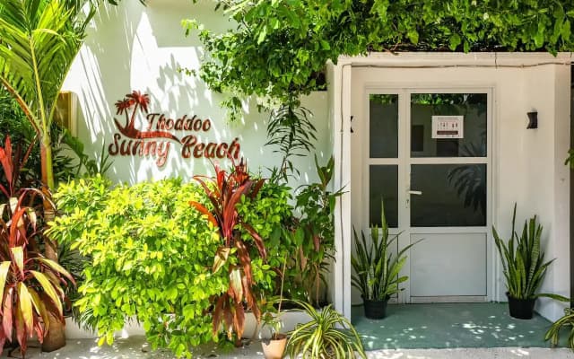 Thoddoo Sunny Beach Guest house - photo 3