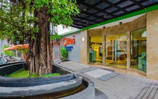 Citrus Sukhumvit 11 by Compass Hospitality Hotel - photo 4
