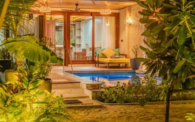 Island Luxury Retreat Maalhos Hotel - photo 4
