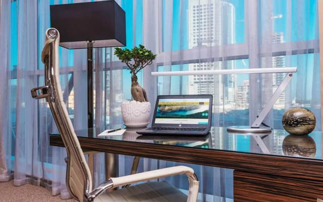 Jannah Burj Al Sarab Hotel - photo 2