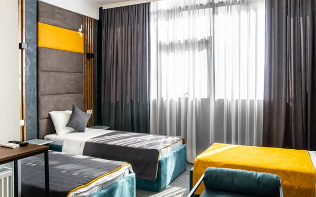 BG Palace Hotel - photo 4