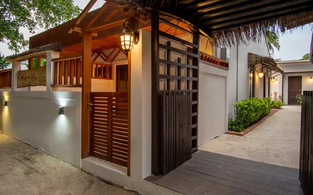 Salt Ukulhas Villa - photo 2