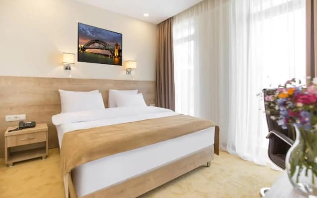 Atrium Boutique Hotel - photo 2