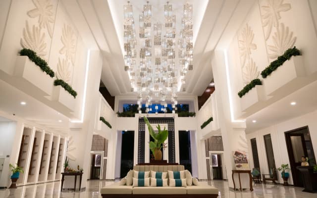 Lotus Blanc Hotel - photo 3