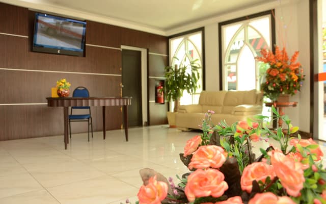 Sahara Rawang Hotel - photo 2