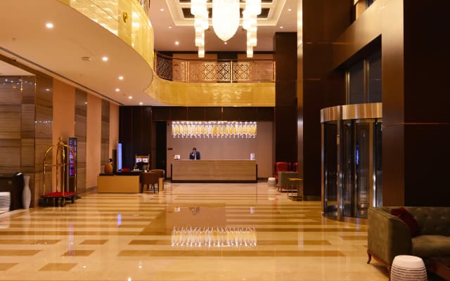 Clarion Istanbul Mahmutbey Hotel - photo 2
