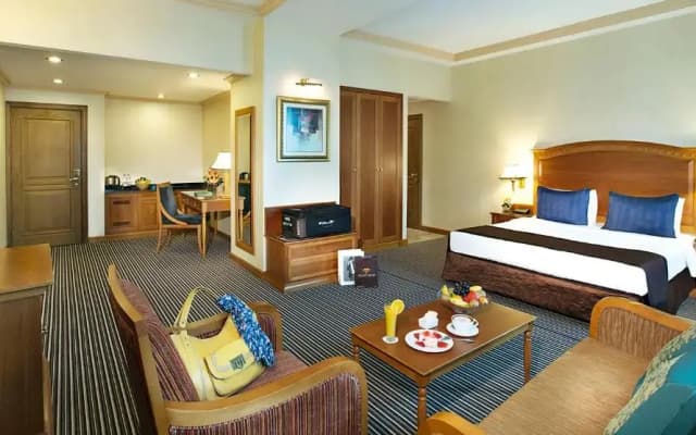 Avenue Hotel Dubai - photo 2