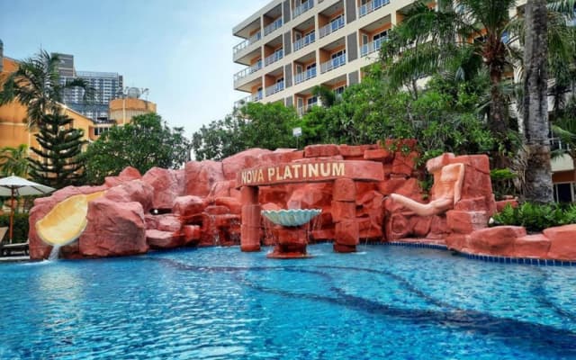 Nova Platinum Hotel - photo 2