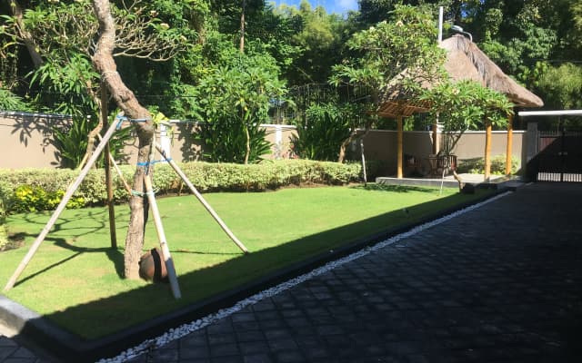 The Celuk Homestay Guesthouse - photo 4