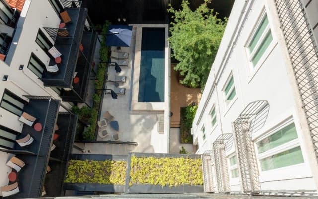 Hotel Valverde Lisboa Hotel & Garden - photo 2