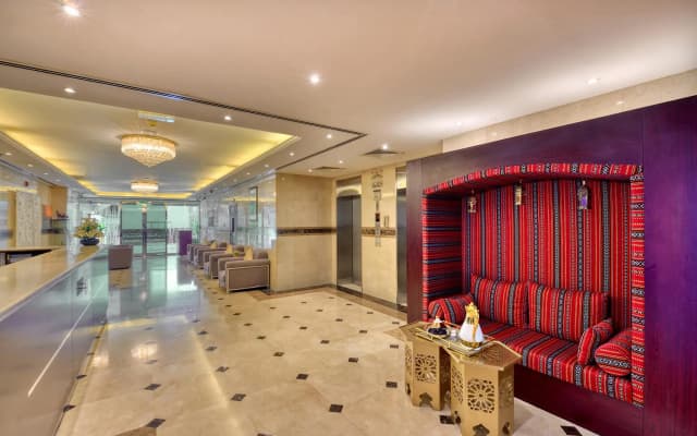 Pearl Marina Hotel Apartments - photo 2
