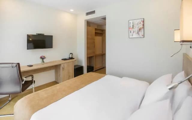 Atrium Boutique Hotel - photo 5