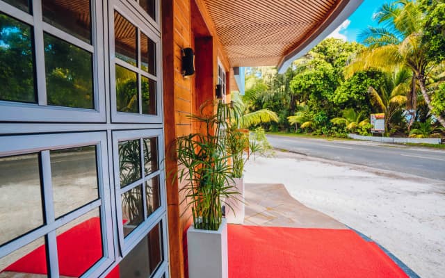 Fuvahmulah Central Hotel - photo 3