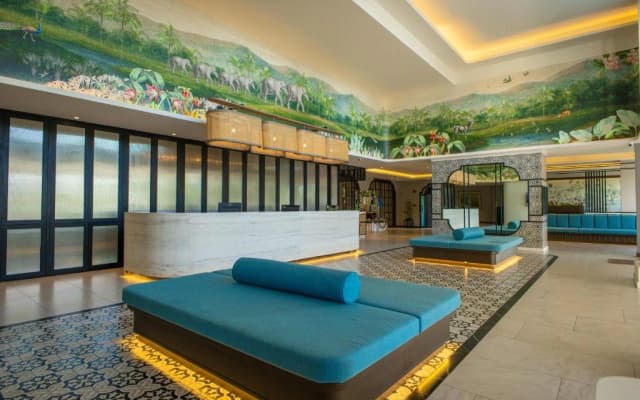 Peach Hill Resort - photo 4