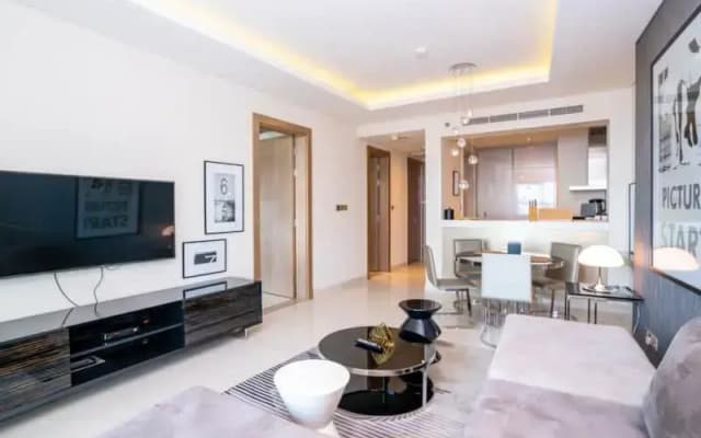 Paramount Tower 1 BR Apartments - photo 4