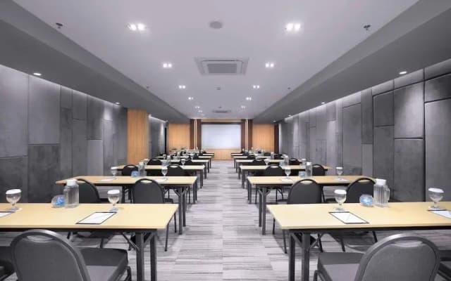 Neo Puri Indah Hotel - photo 5