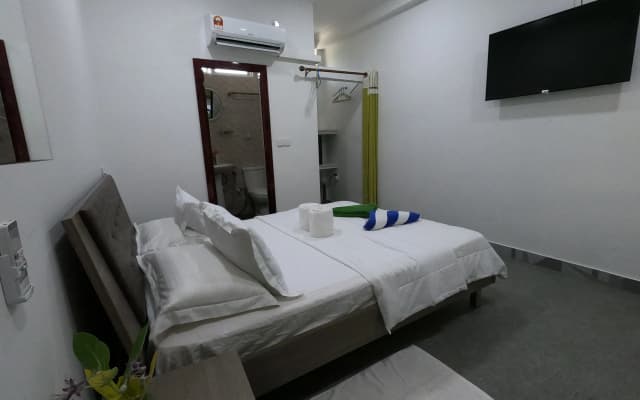 Dhangethi Inn Hotel - photo 3